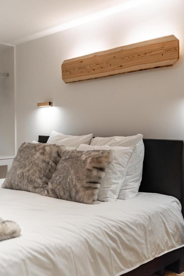 Bed and Breakfast A La Source De Lavis Houyet Exterior foto