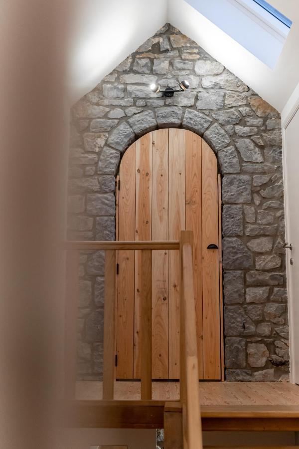 Bed and Breakfast A La Source De Lavis Houyet Exterior foto