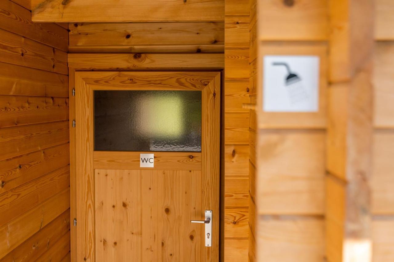 Bed and Breakfast A La Source De Lavis Houyet Exterior foto